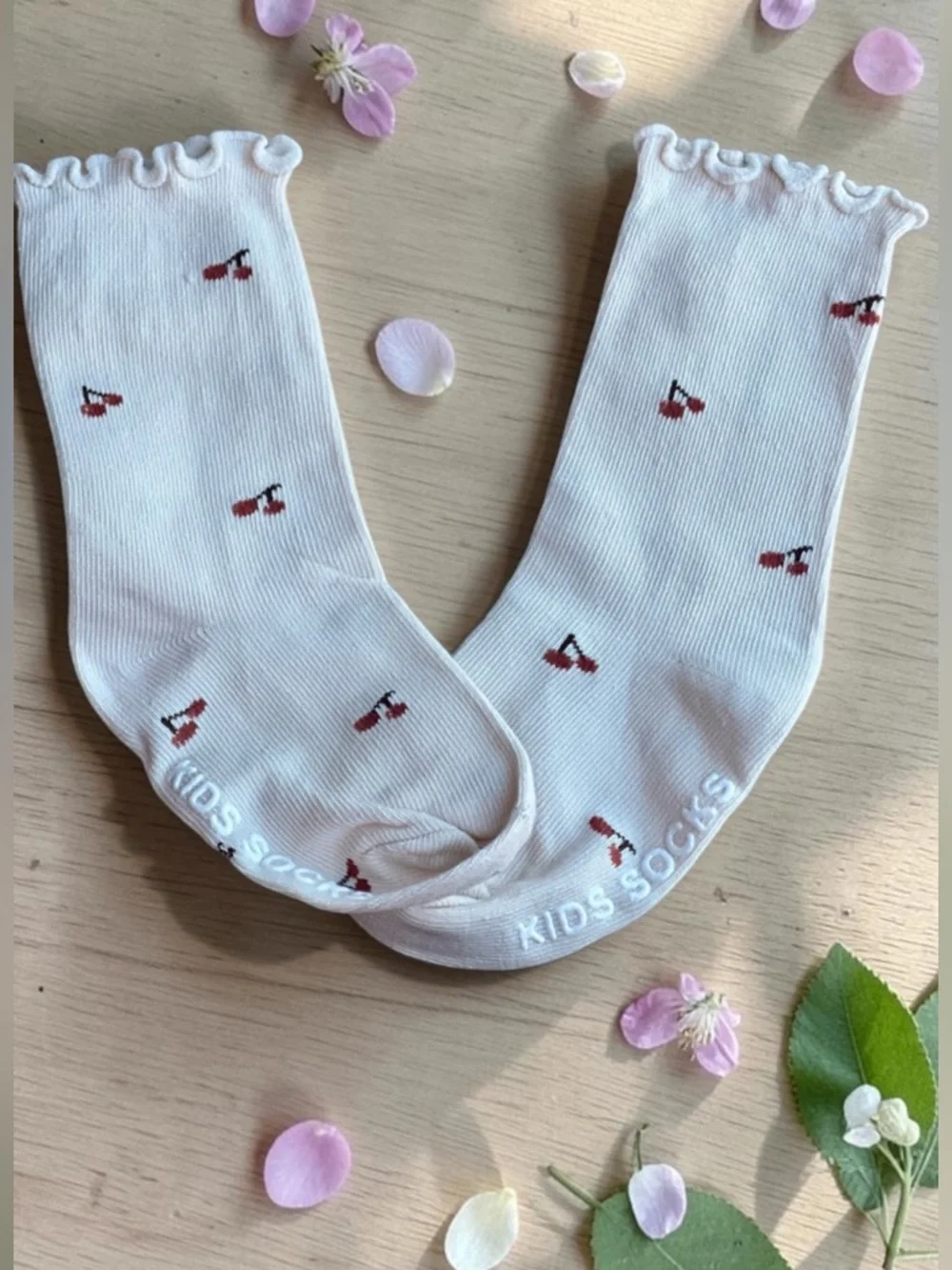 Cute Cherry Pattern Kids Socks - soft cream - Picture 2 of 12